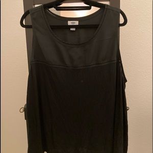 Old navy black tank top